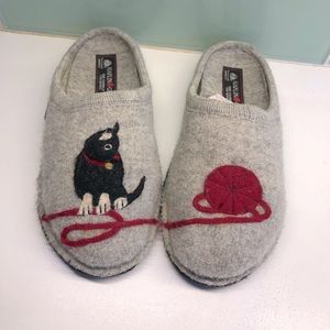 Haflinger wool slippers; cat theme